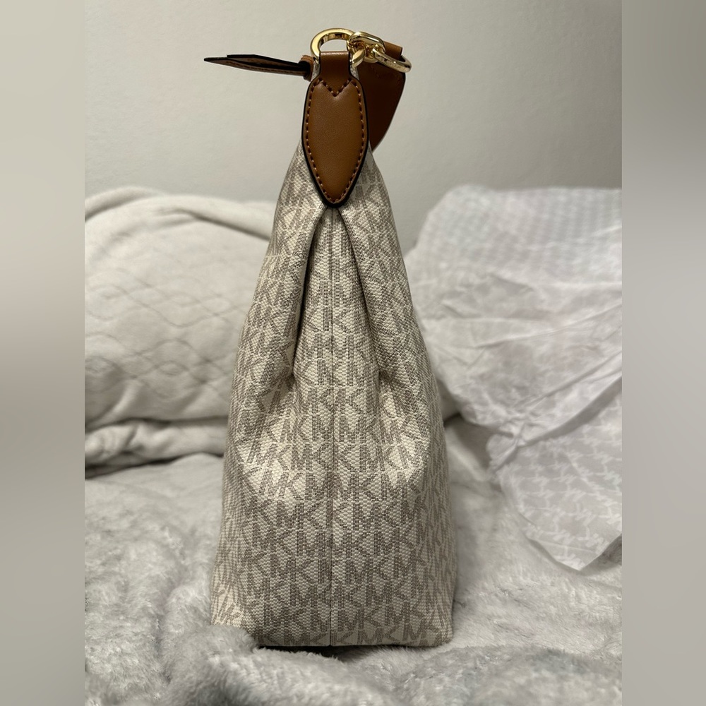 Michael Kors - Cream MK Logo Tan Gold Handbag - Picture 5 of 9